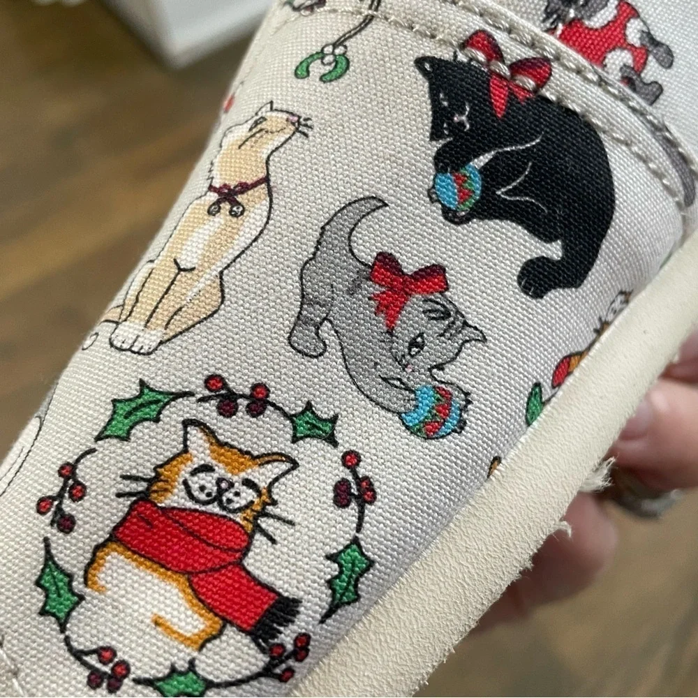 New TOMS Women’s Belmont Holiday Cats Print Ortholite Flats Shoe in Light Gray 8